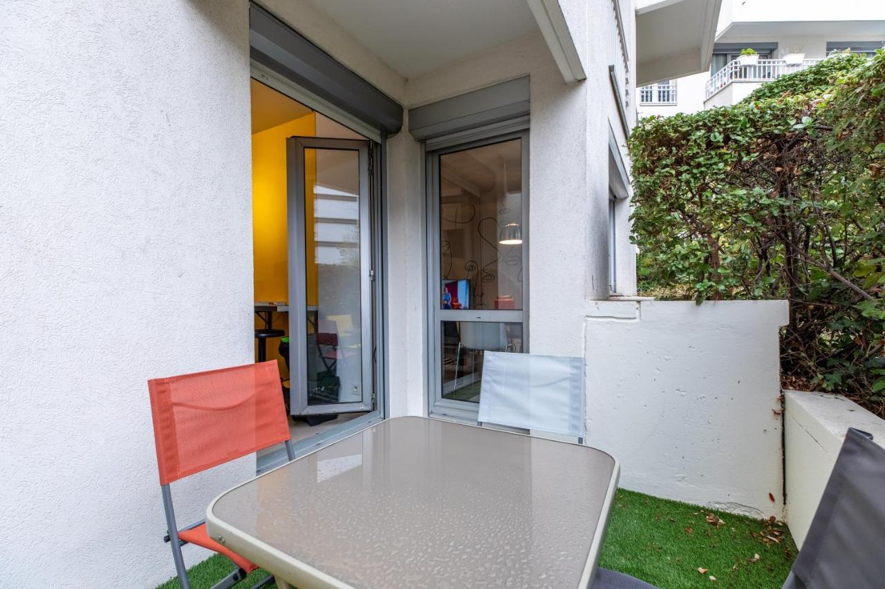 F2 "Paris Jaude " Clermont Fd Apartment Exterior photo